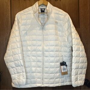 The North Face Women's White Quilted Puffer Jacket